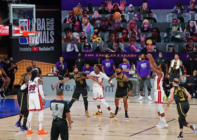 而这场面对 而这场面对